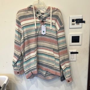 never worn vissla hoodie